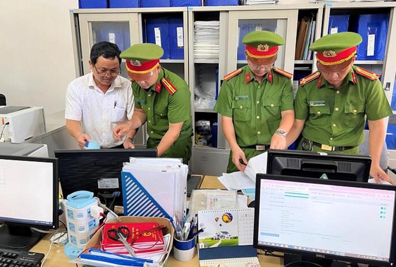 Khởi tố nguyên lãnh đạo Chi cục Thủy sản Thừa Thiên Huế (cũ)